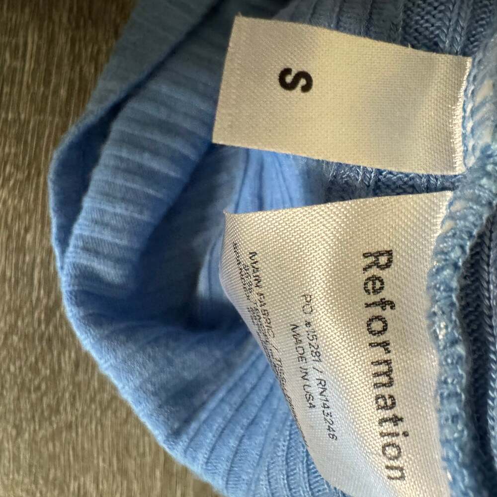 Reformation Blue Ribbed Button-Front Cardigan Top – Size S - Picture 5 of 9